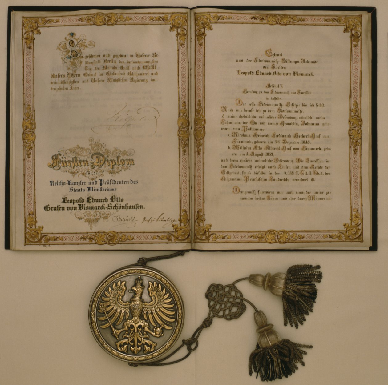 Dyplom księcia dla kanclerza Związku Północnoniemieckiego i ministra-prezydenta Prus Leopolda Eduarda Otto hrabiego von Bismarck-Schoenhausen, 23 kwietnia 1873 r. (media mieszane) autorstwa German School