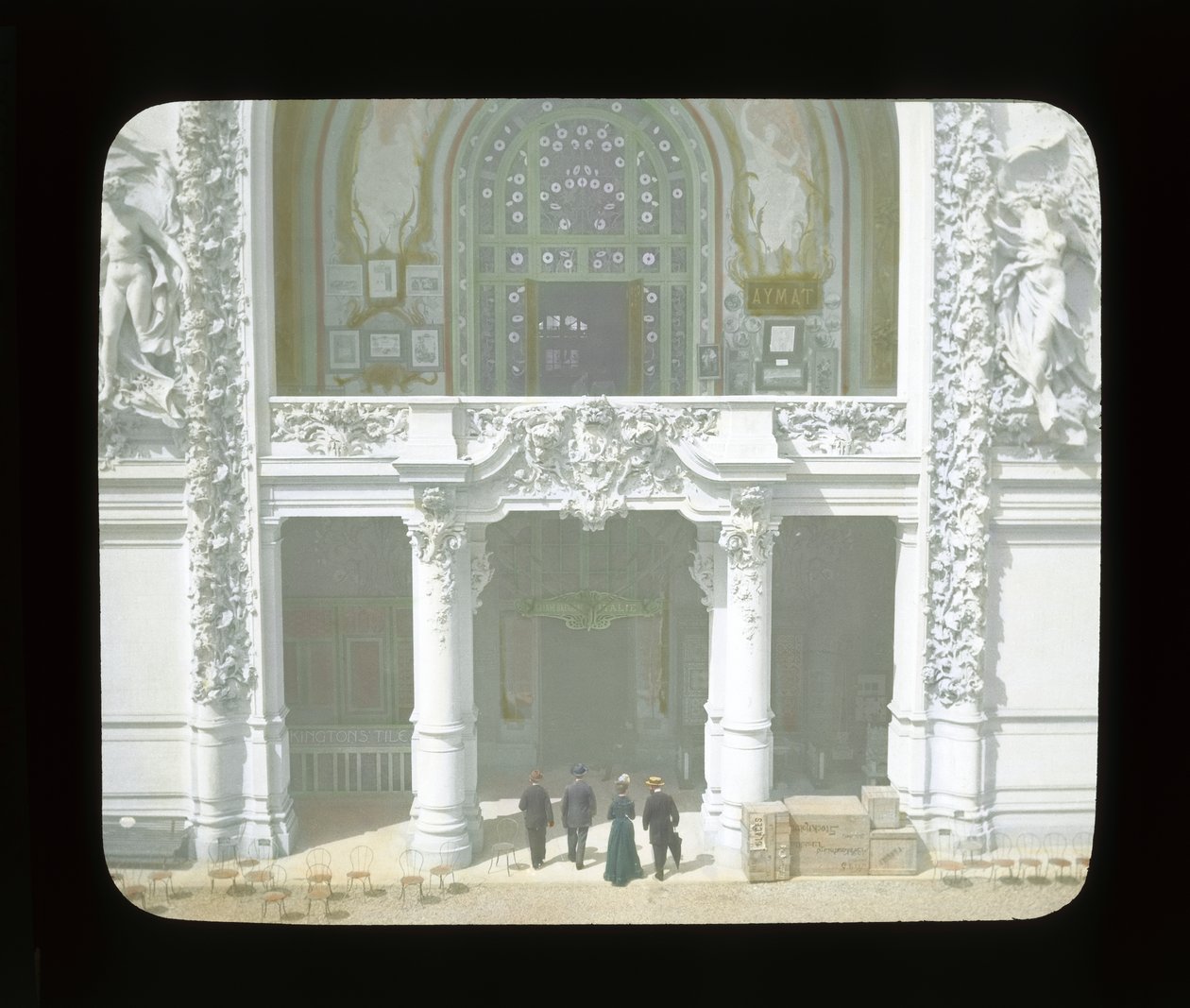 Ekspozycja Paryska: Pałac Sztuk Dekoracyjnych, Paryż, Francja, 1900 (zjeżdżalnia z latarnią) autorstwa French Photographer
