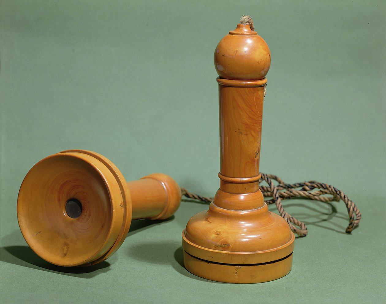 Prototyp telefonu, 1873 r. autorstwa Alexander Graham Bell