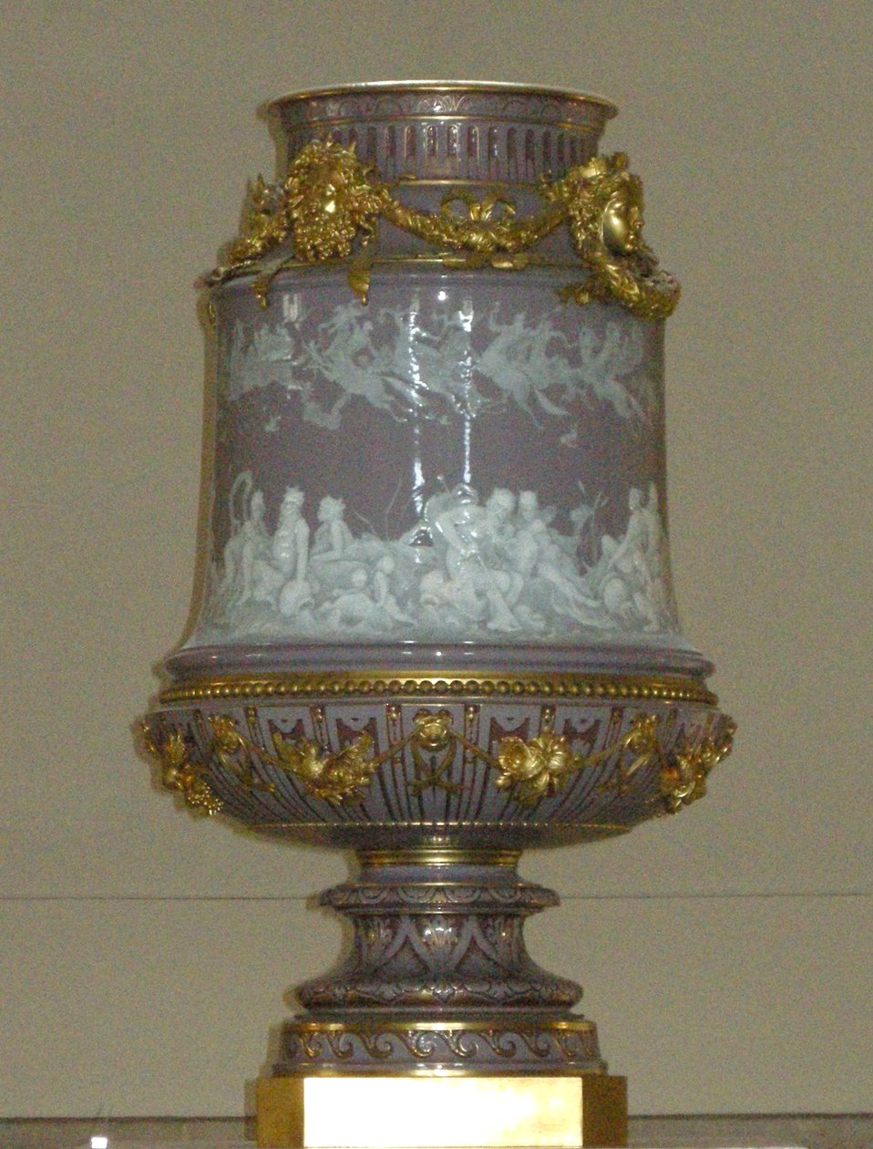 „Żywioły”, wazon Sevres, 1883 (porcelana) autorstwa Alfred Thompson Gobert