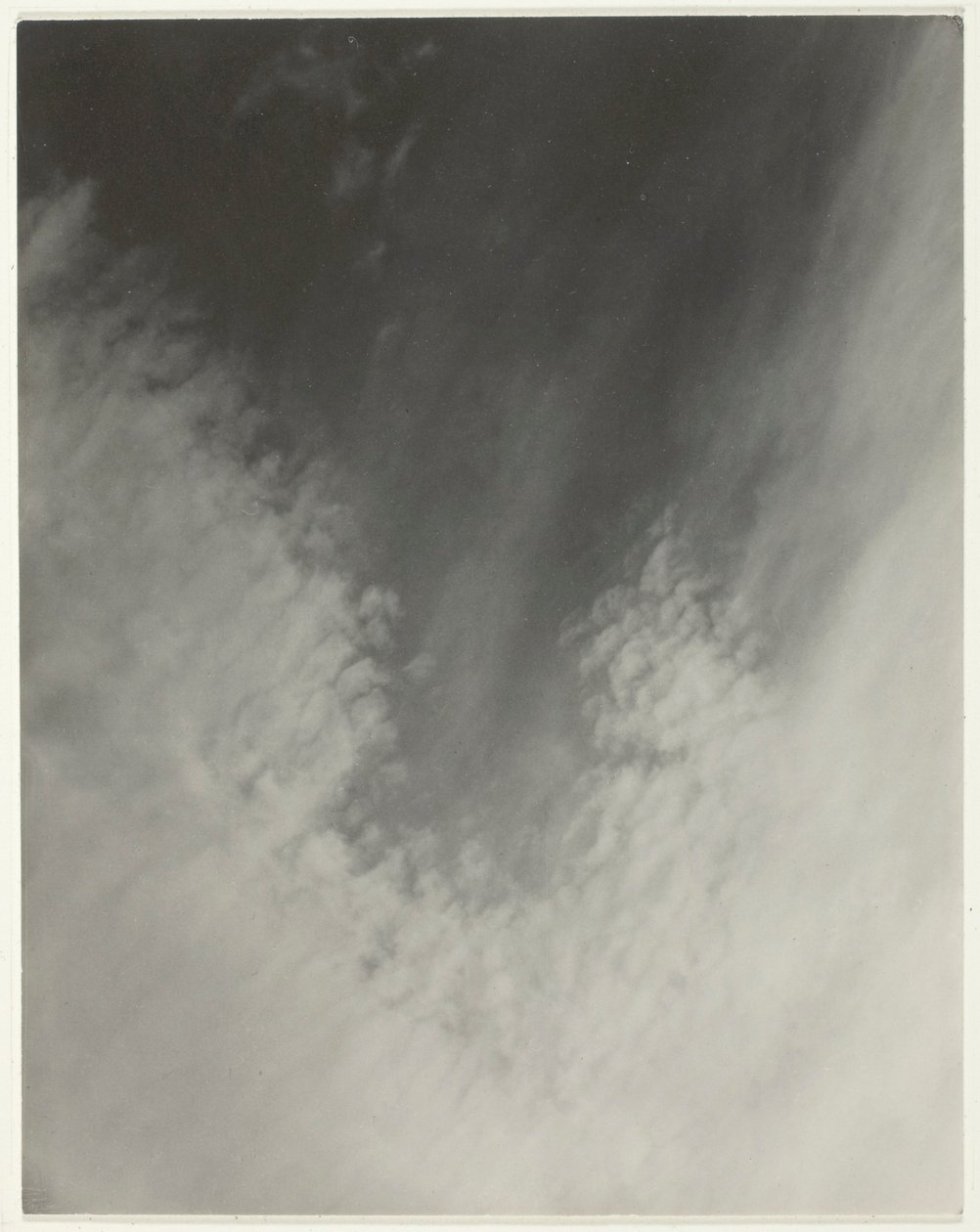 Odpowiednik, z zestawu E (druk 2) autorstwa Alfred Stieglitz