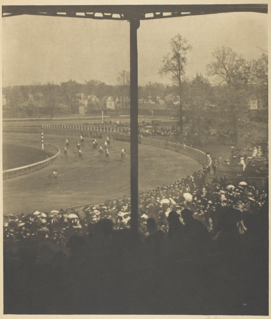 Idąc na pocztę, Morris Park autorstwa Alfred Stieglitz