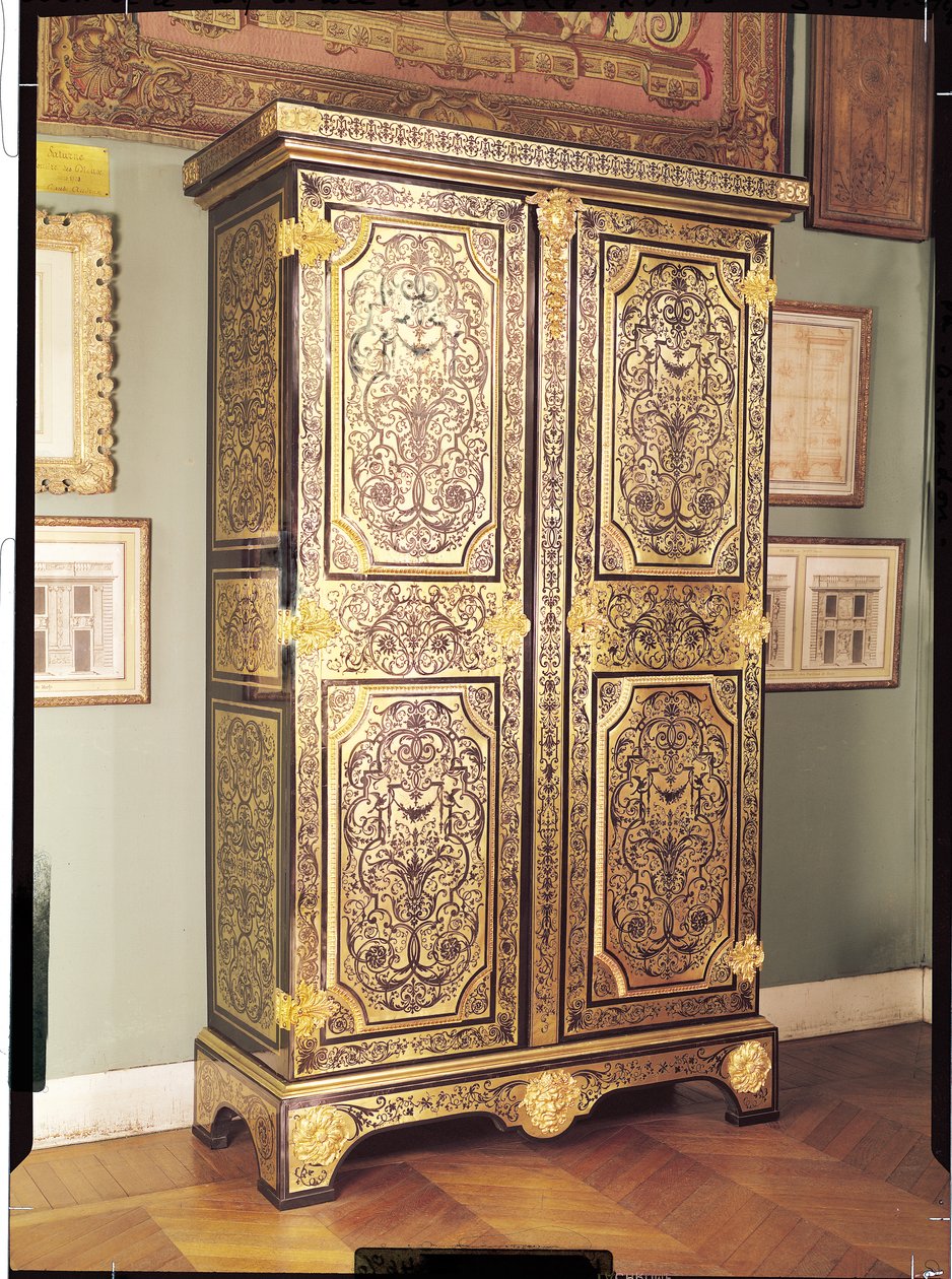 Szafa Ludwika XIV, ok. 1680-90 (intarsja z brązu i drewno) autorstwa Andre Charles Boulle