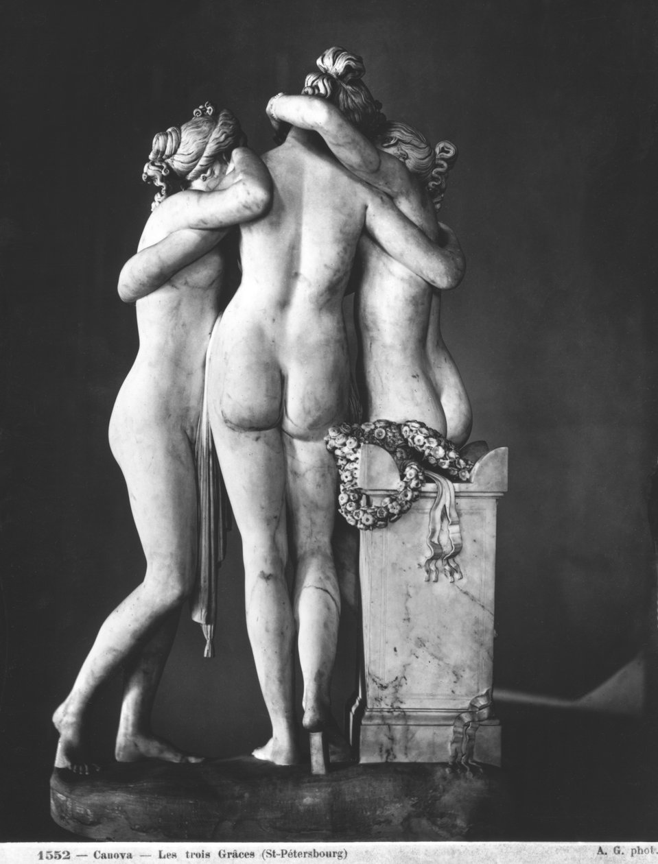 Trzy Gracje, 1812-16 (marmur) (zob. też 266966 i 266967) autorstwa Antonio Canova