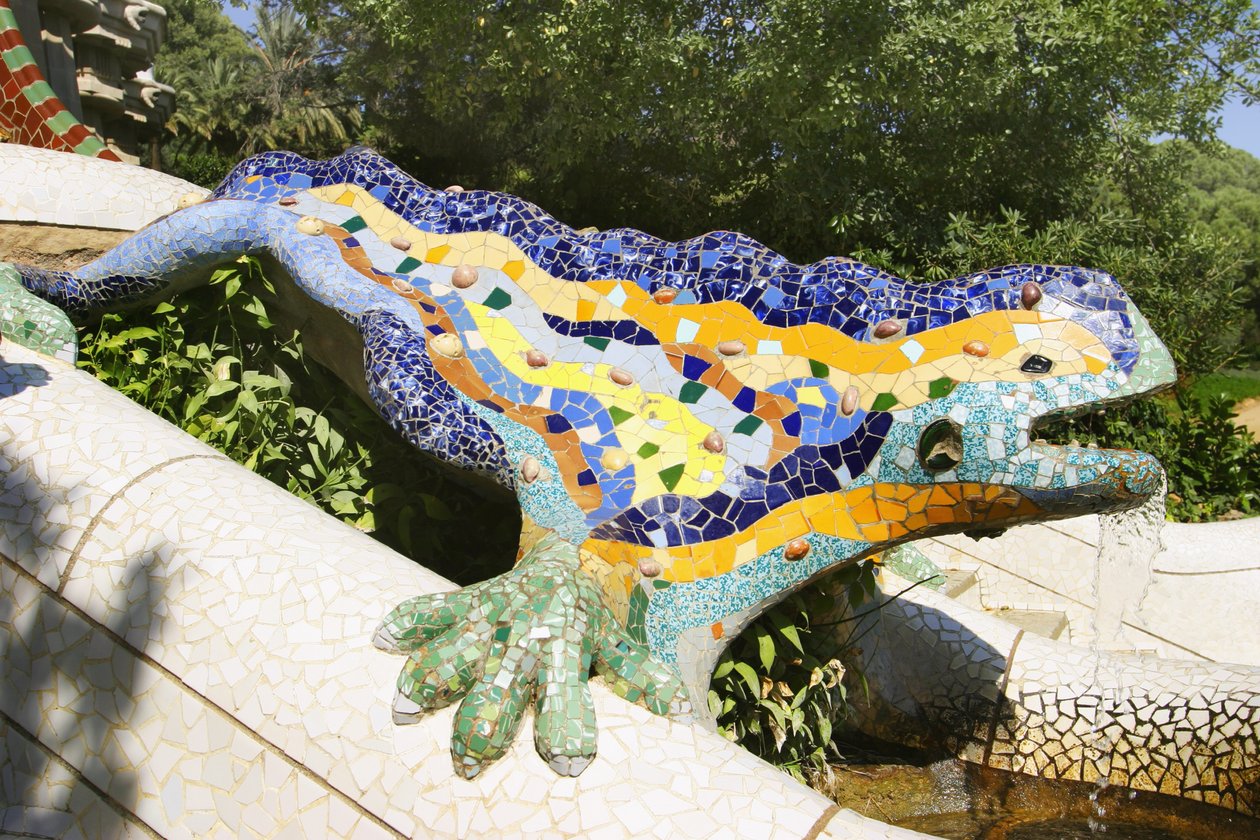 Iguana, ok. 1900-14 (ceramika) autorstwa Antonio Gaudi