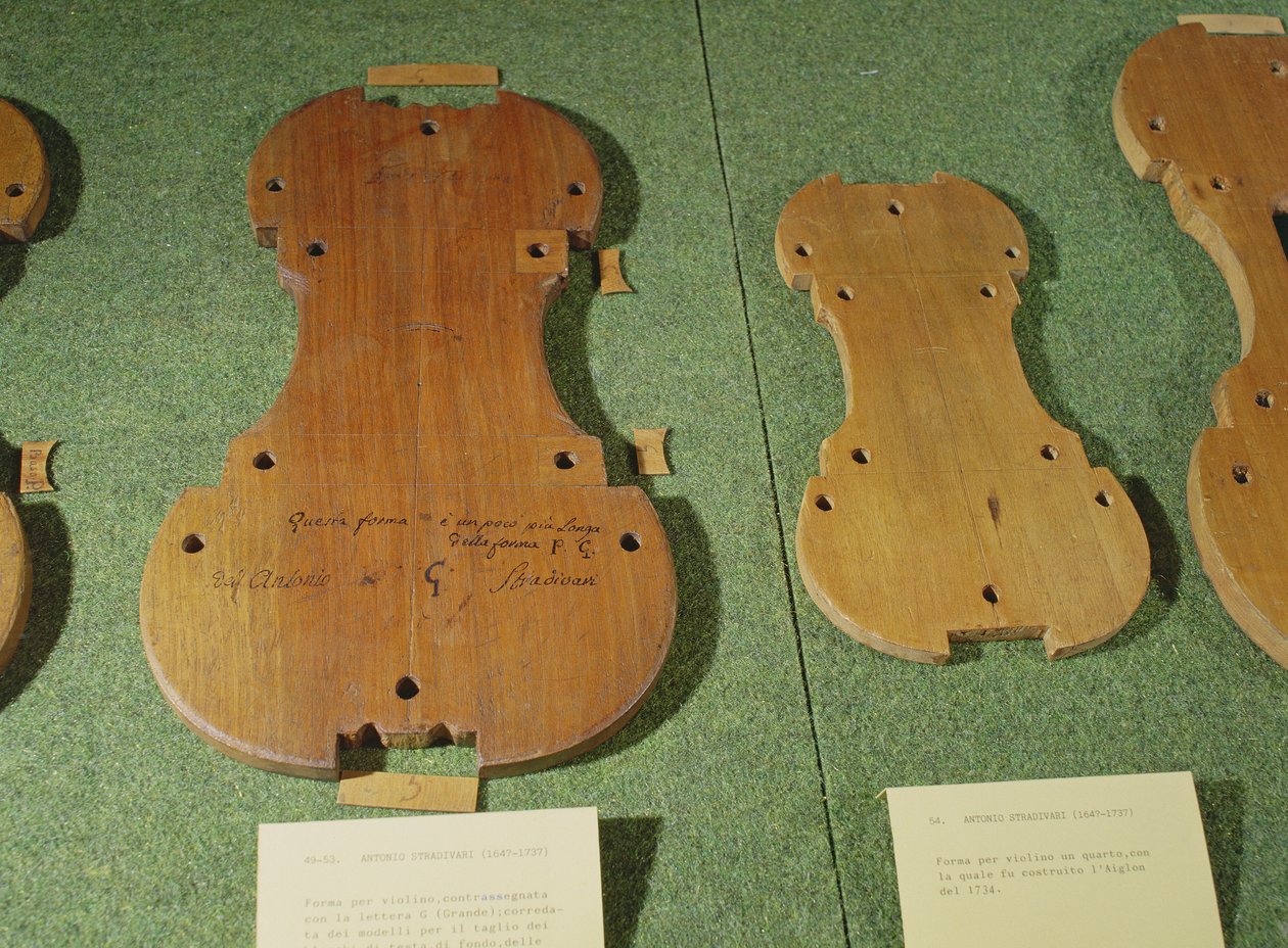 Formy skrzypcowe (drewno) autorstwa Antonio Stradivari