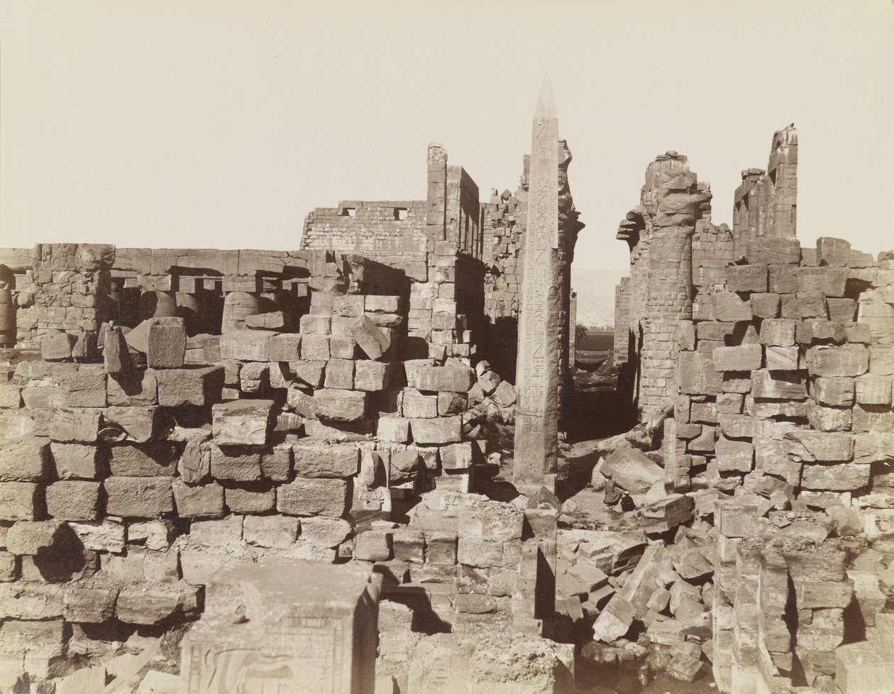 Świątynia Karnak, Egipt autorstwa Antonio Beato