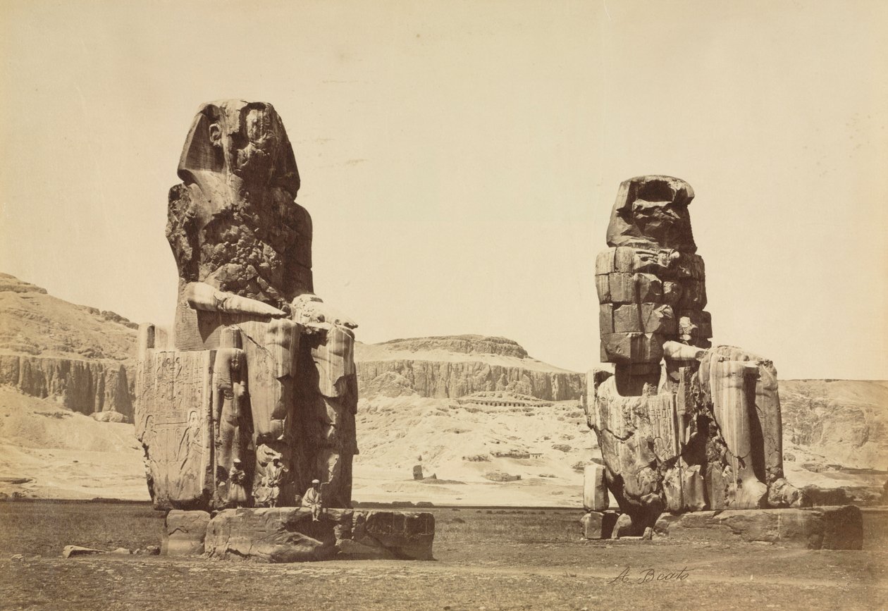 Kolosy Memnona, Teby, c. 1860. autorstwa Antonio Beato