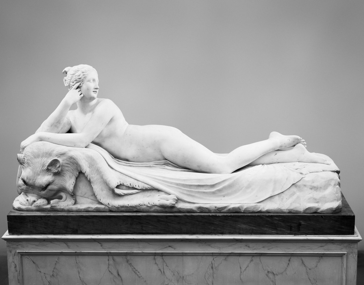 Leżąca Naiad autorstwa Antonio Canova