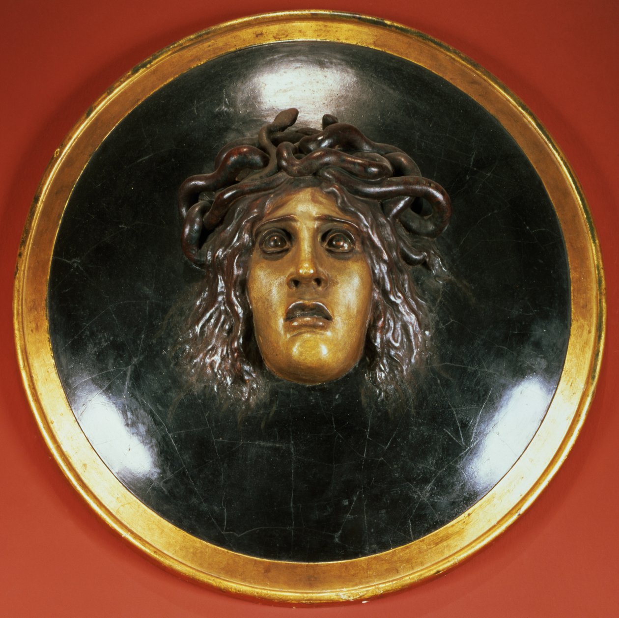 میډوسا شیلډ (پینټ شوی پلستر ریلیف) پولی autorstwa Arnold Böcklin
