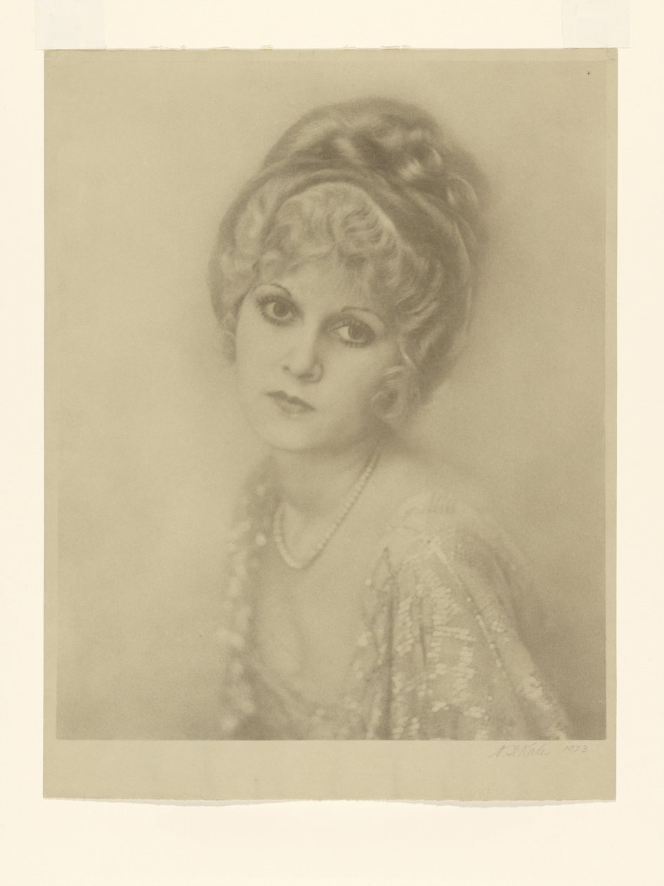 [Corinne Highwood] autorstwa Arthur F. Kales