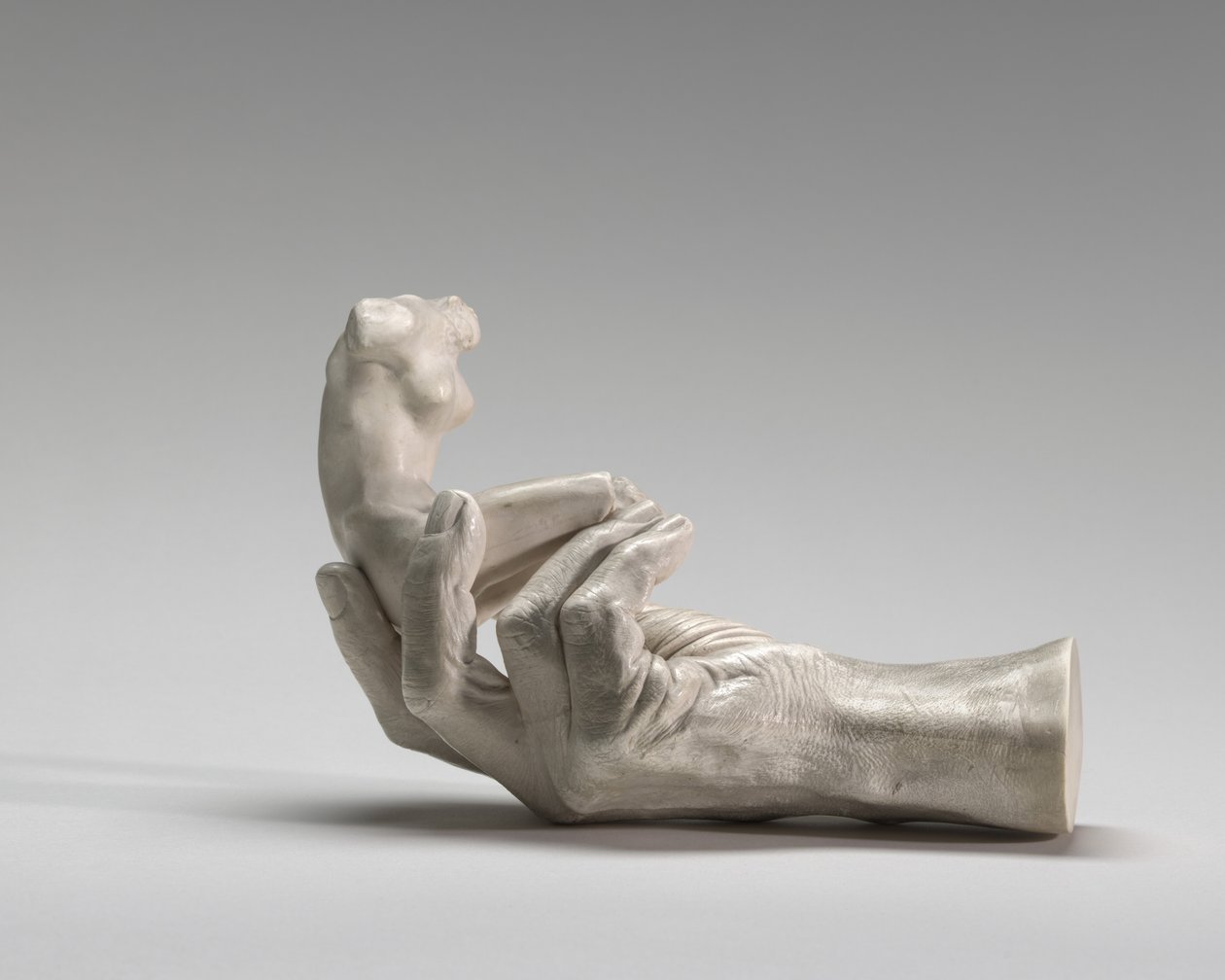 Ręka Rodina z kobiecą postacią autorstwa Auguste Rodin