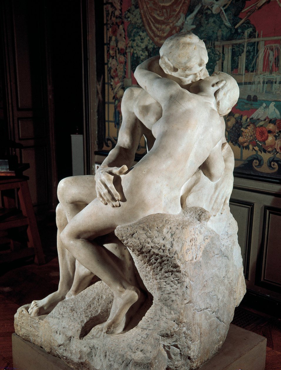 „Pocałunek” 1888-1898 (marmur) autorstwa Auguste Rodin