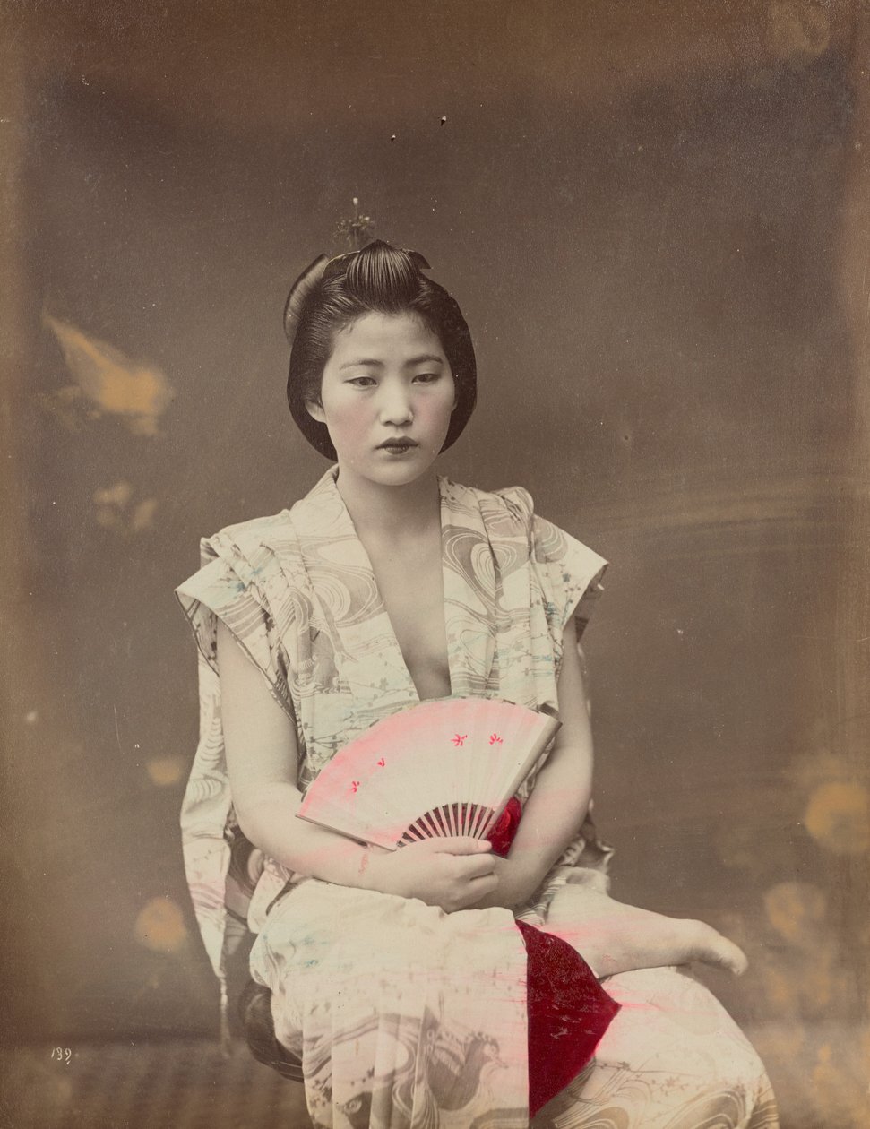 Kostium letni Musum autorstwa Baron Raimund von Stillfried