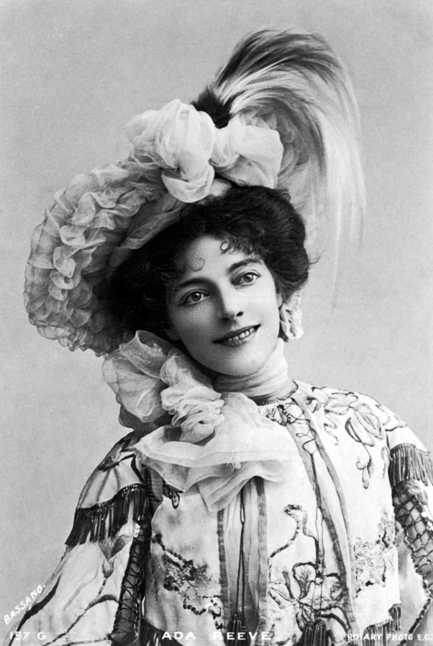 Ada Reeve 1873-1966, angielska aktorka, 1903. autorstwa Bassano Studio