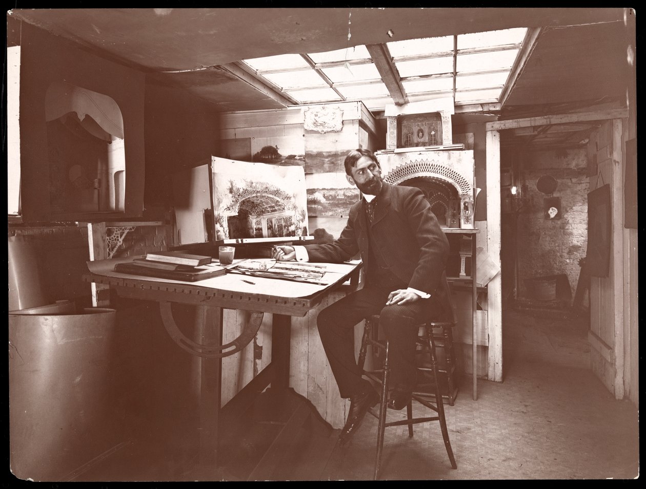 Scenograf w swojej pracowni, Nowy Jork, 1901 (srebrny odbitka żelatynowa) autorstwa Byron Company