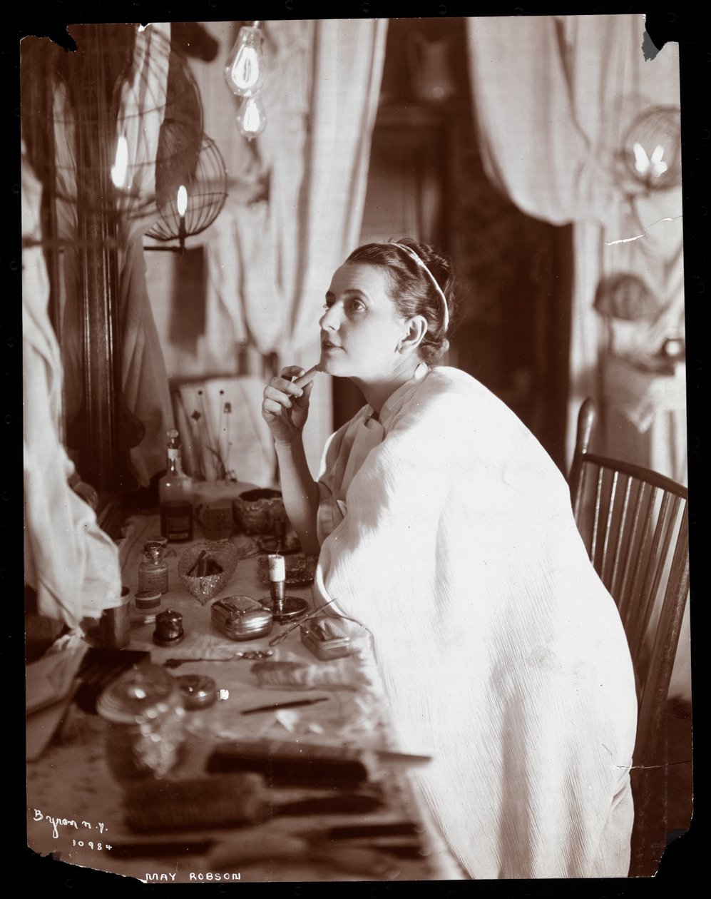 May Robson, 1901 (srebrny odcisk żelatynowy) autorstwa Byron Company