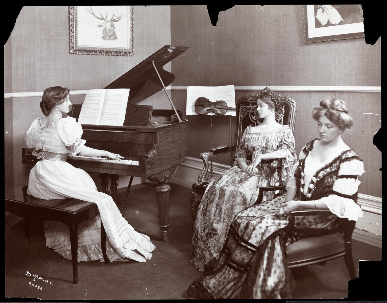 Recital fortepianowy, Nowy Jork, 1907 (srebrna odbitka żelatynowa) autorstwa Byron Company