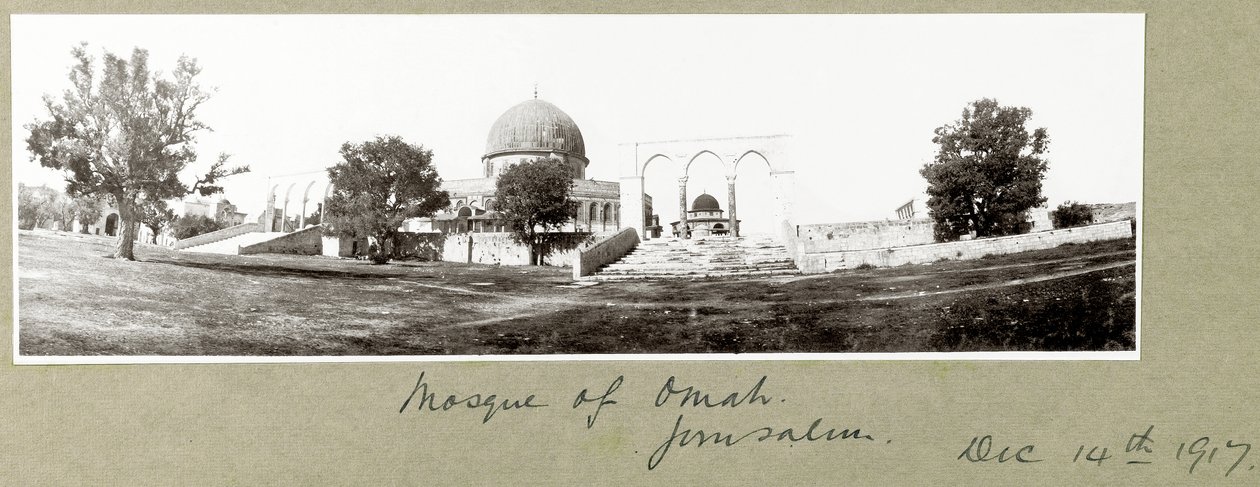 Meczet Omara, Jerozolima, 14 grudnia 1917 autorstwa Capt. Arthur Rhodes