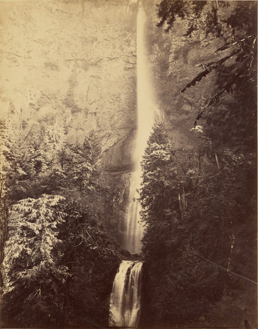 [Kaskady, wodospad Multnomah]. autorstwa Carleton Watkins