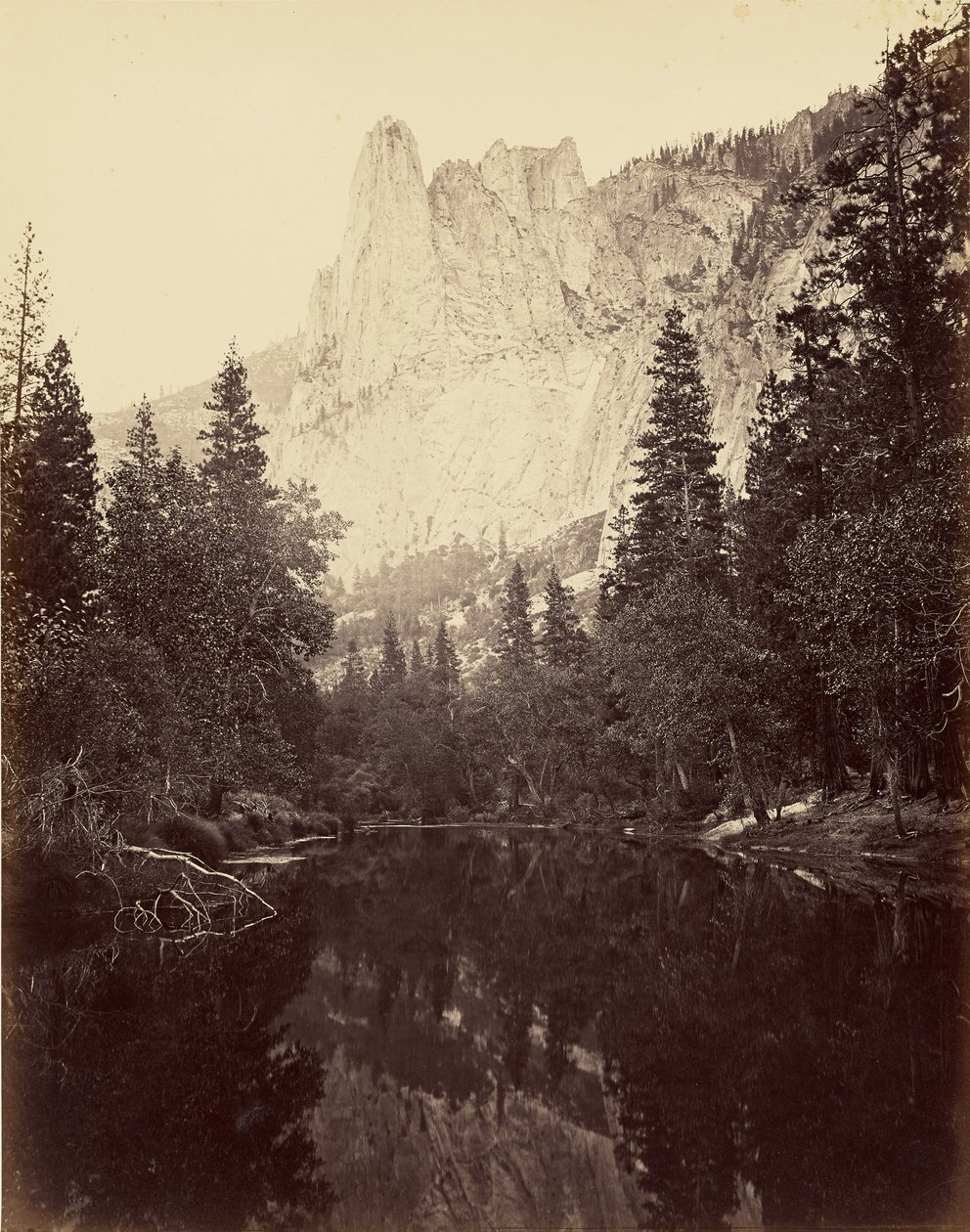 [The Sentinel, 3270 stóp]. autorstwa Carleton Watkins