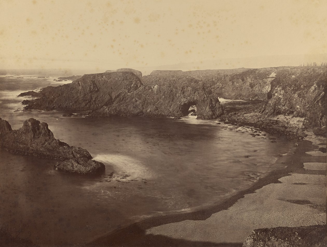 [Widok na wybrzeże Pacyfiku] / [Wybrzeże Mendocino] autorstwa Carleton Watkins