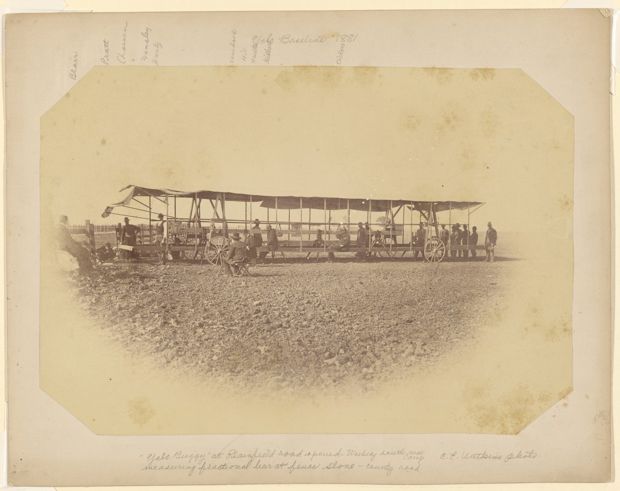 [Yolo Buggy w Plainfield]. autorstwa Carleton Watkins