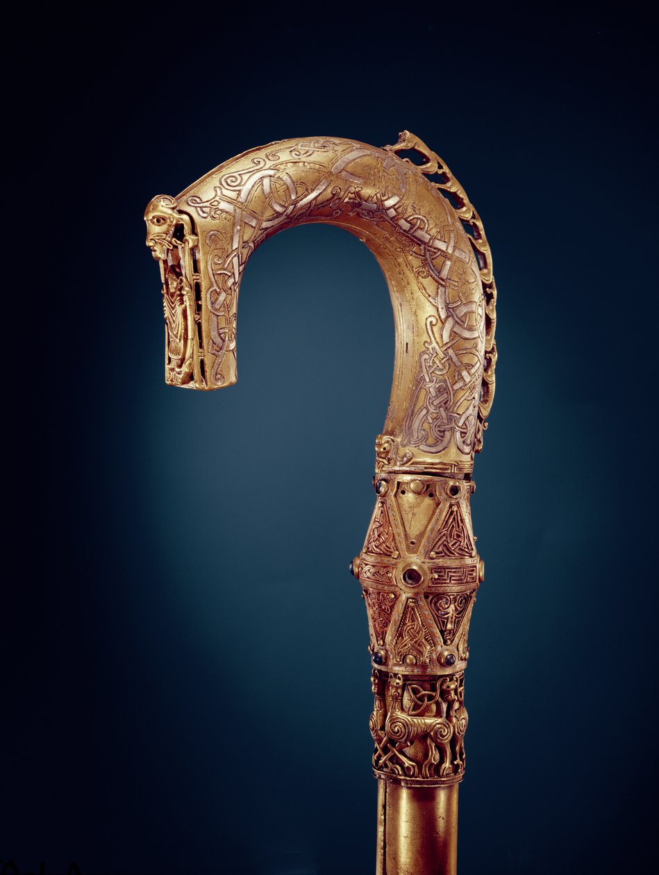 Clonmacnoise Crozier, hrabstwo Offaly, epoka wikingów (drewno owinięte w brązową blachę z inkrustowanym srebrem) autorstwa Celtic