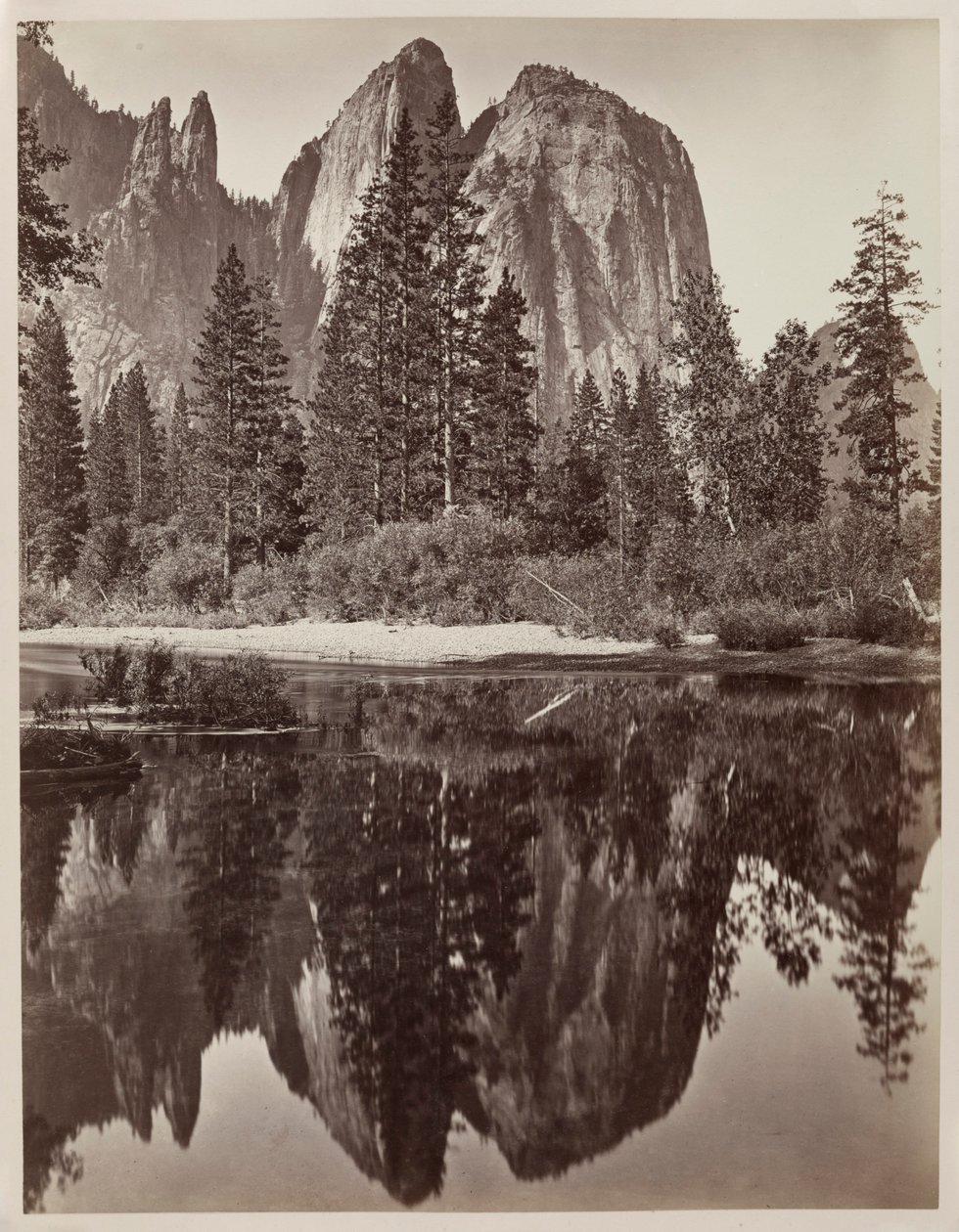 Skały katedralne i odbicia, Yosemite, 1864. autorstwa Charles Leander Weed