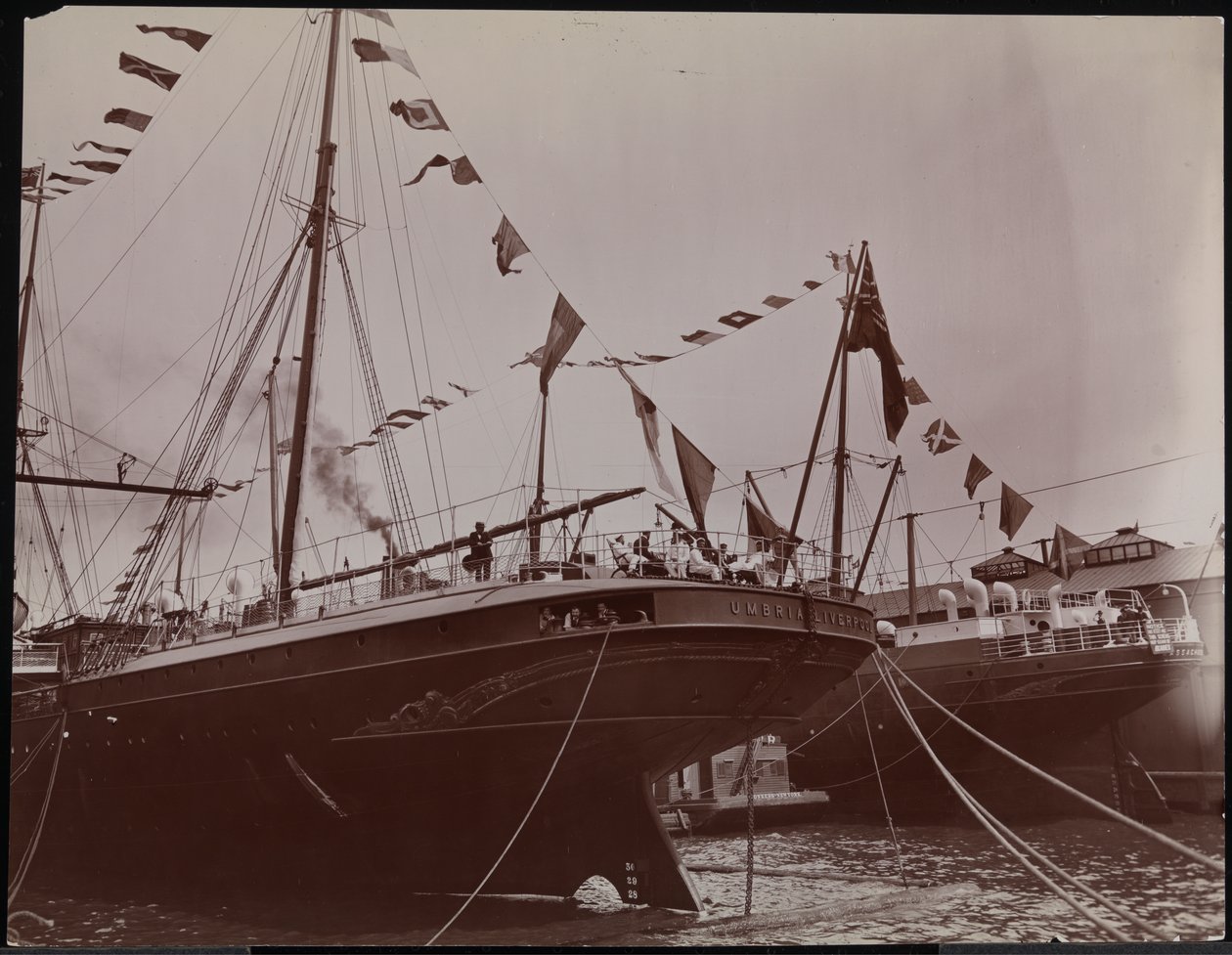 SS „Umbria” w doku, ok. 1897 (zdjęcie czarno-białe) autorstwa Company Byron