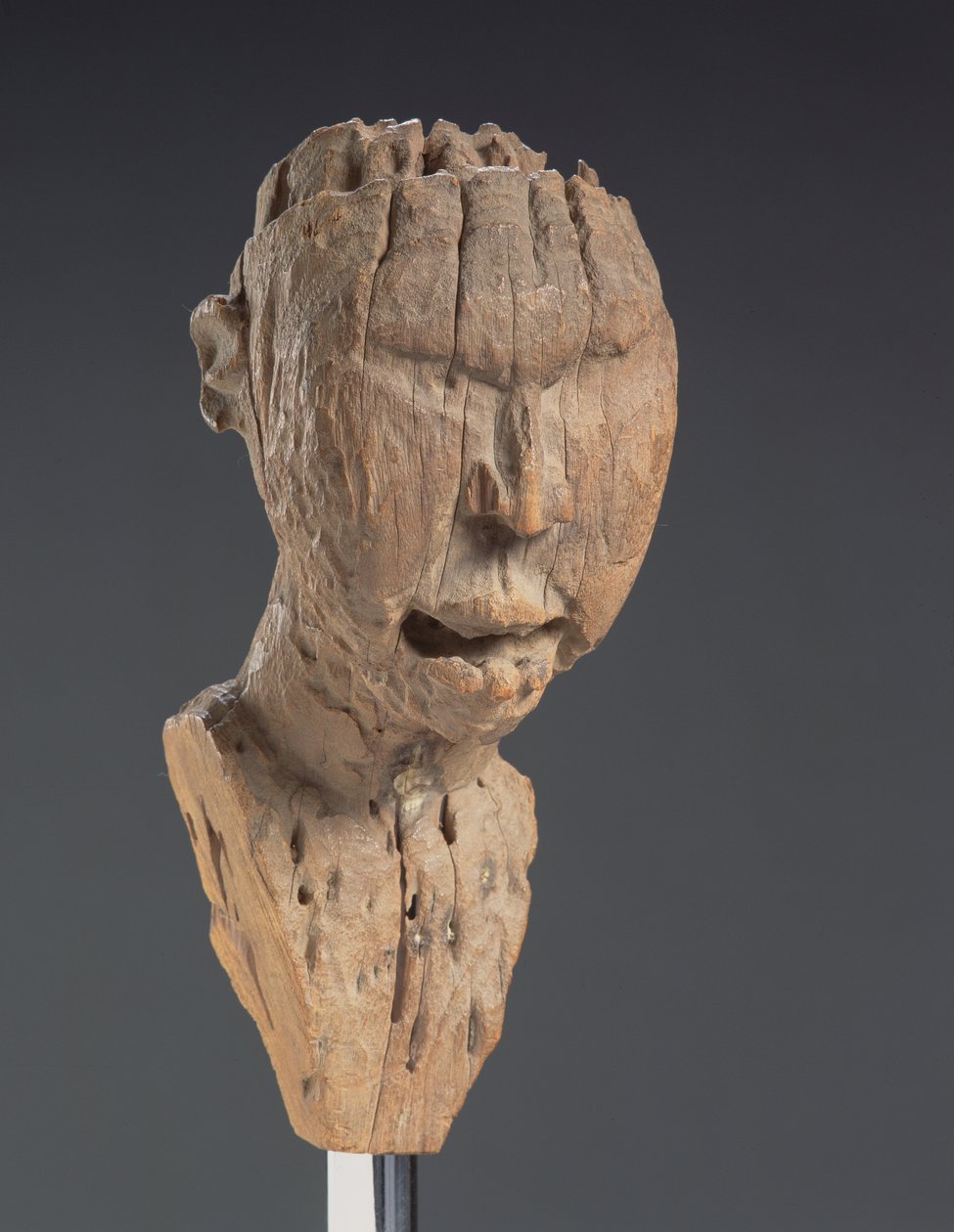 Fragment Kongo nkisi nkondi (drewno) autorstwa Congolese School