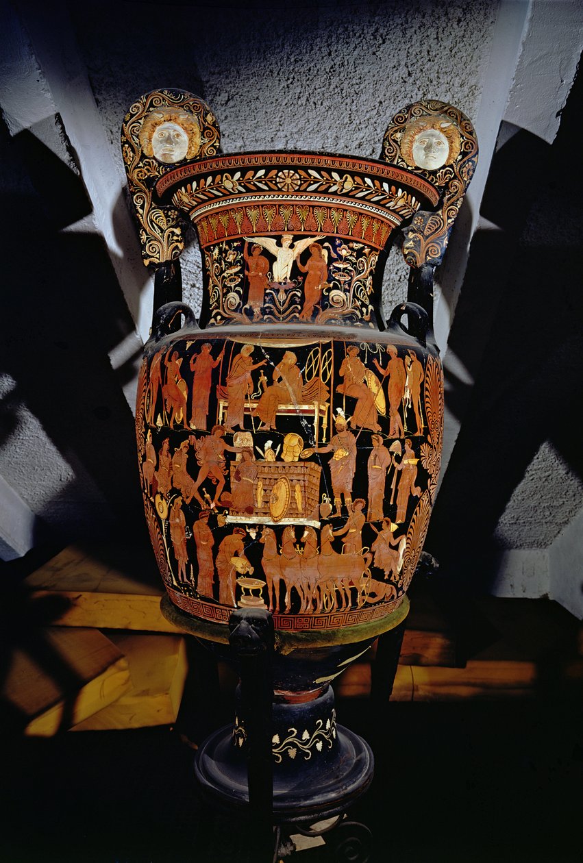 Apulijski wolutowy krater z czerwoną figurą, zdobiony sceną poświęcenia więźniów trojańskich przez Achillesa na pogrzebie Patroklosa, Grek, z Canosa, IV w. p.n.e. (ceramika) (zob. też 119458) autorstwa Darius Painter