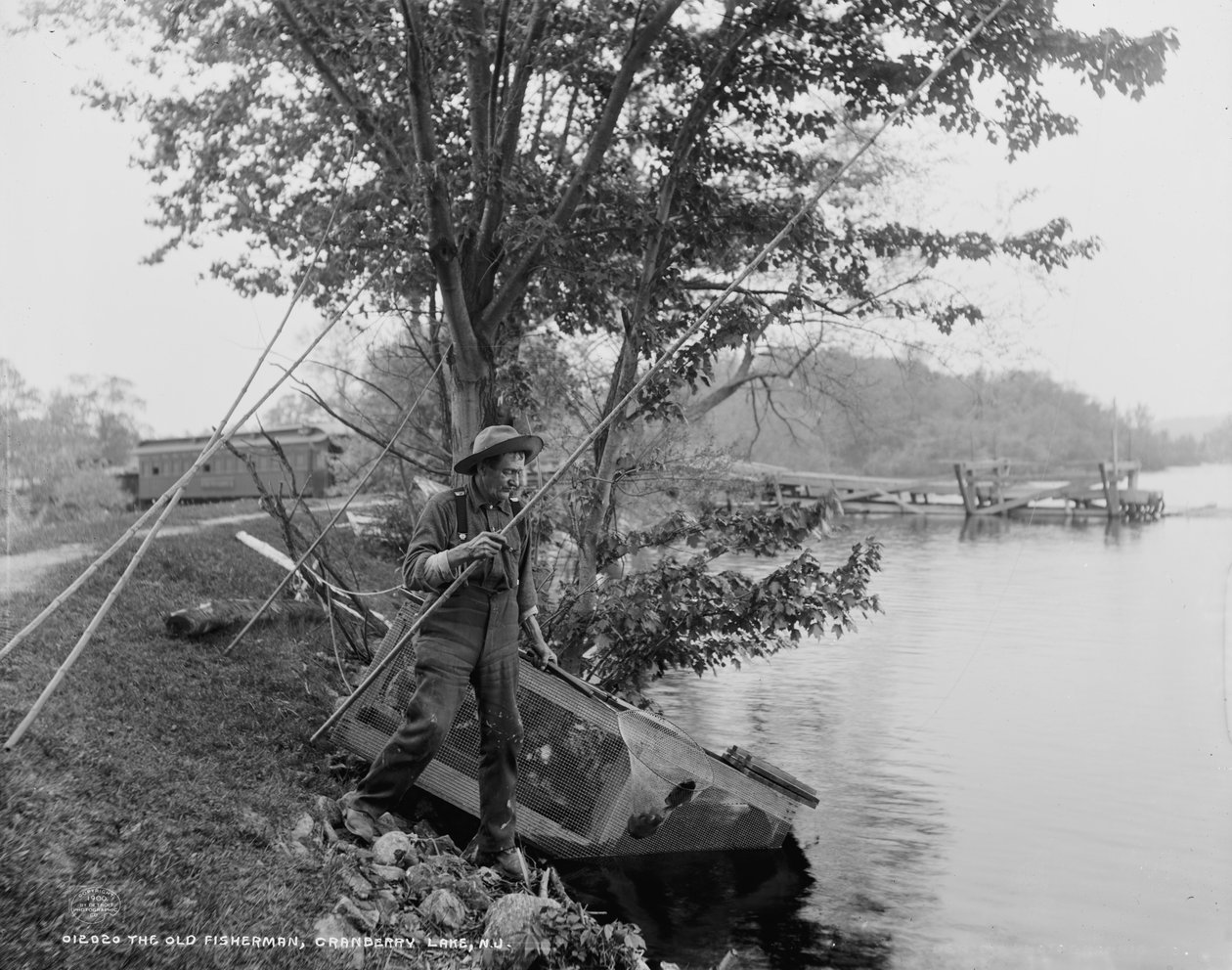 Stary rybak, Cranberry Lake, N.J., ok.1900 autorstwa Detroit Publishing Co.