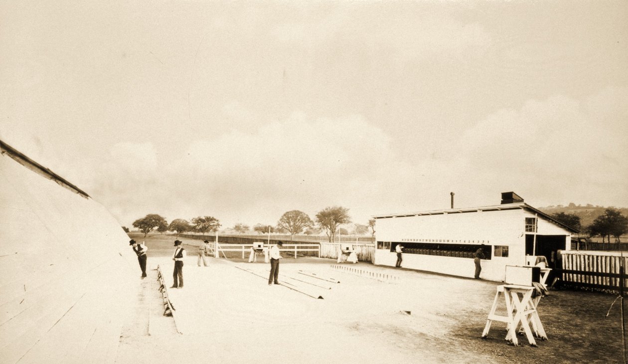 Ogólny widok toru eksperymentu, tła i kamer użytych do kręcenia serii „Animal Locomotion”, ok. 1881 r. autorstwa Eadweard Muybridge