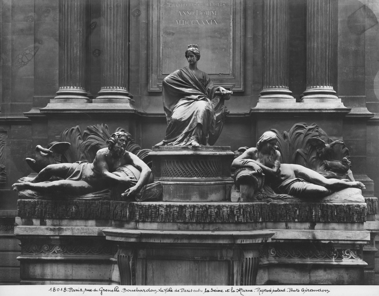 Fontanna z czterema porami roku, rue de Grenelle, 1739-46 (detal) (zob. także 346093, 346095, 346096, 346097) autorstwa Edmé Bouchardon