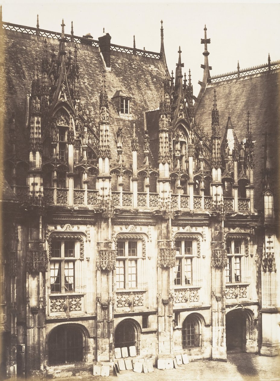 Fragment Pałacu Sprawiedliwości, Rouen, 1852-54. autorstwa Edmond Bacot
