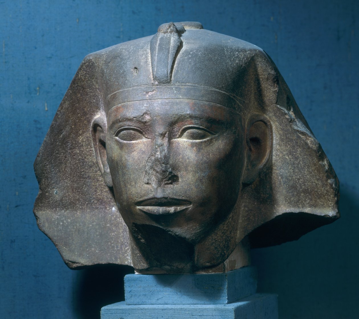 Głowa króla Dżedefre, z Abu Roash, Stare Królestwo, ok. 2565-2558 pne (kwarcyt) (patrz także 107943) autorstwa Egyptian 4th Dynasty