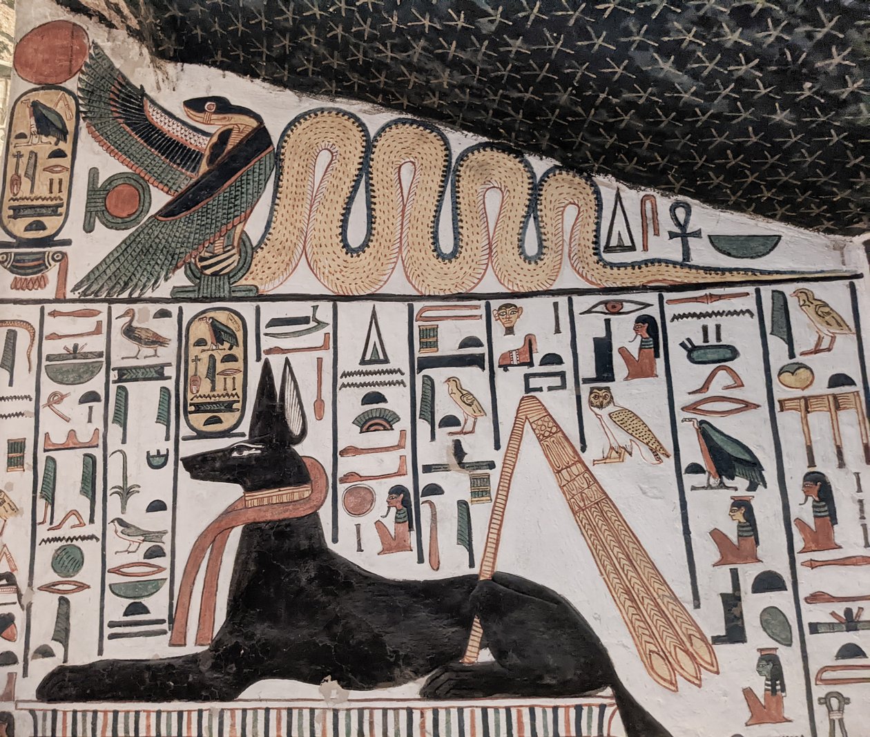 Anubis i kobra (malarstwo ścienne) autorstwa Egyptian 19th Dynasty
