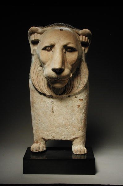 Zakończenie kanapy lew (stiuk) autorstwa Egyptian Ptolemaic Period