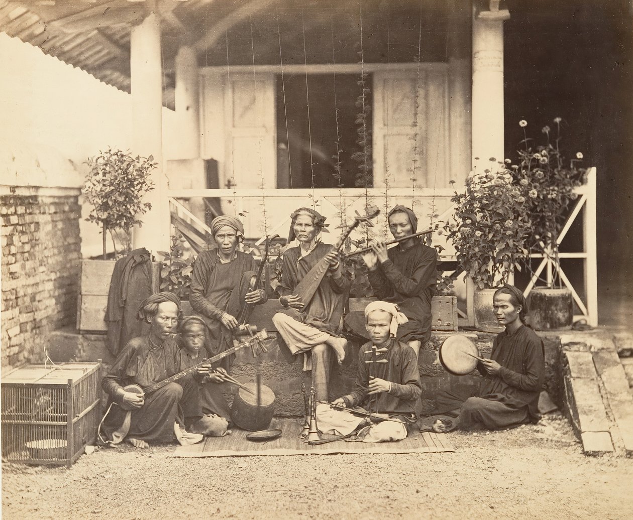 Muzycy annamscy, Sajgon, Cochinchina, 1866. autorstwa Emile Gsell