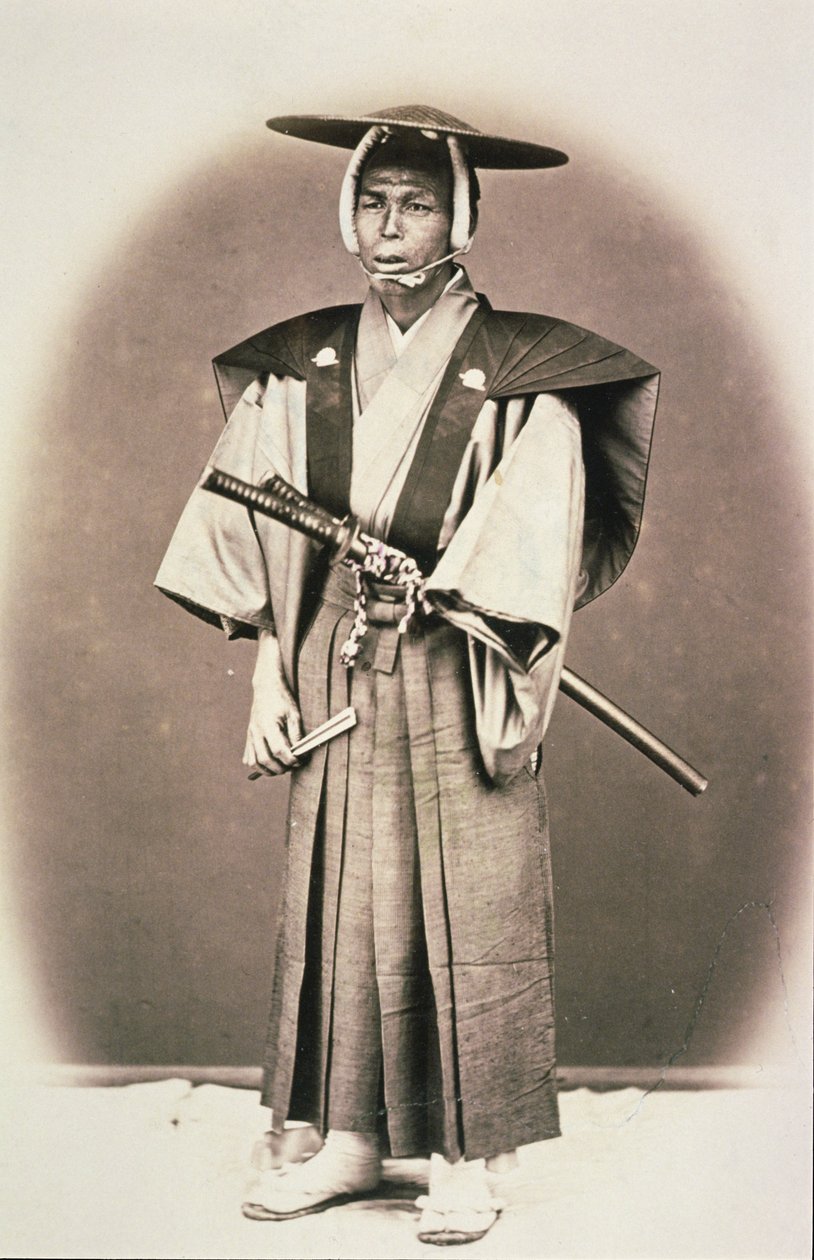 Japoński urzędnik dworski lub samuraj, ok. 1870 (ręcznie barwiony odbitka albuminowa) autorstwa English Photographer