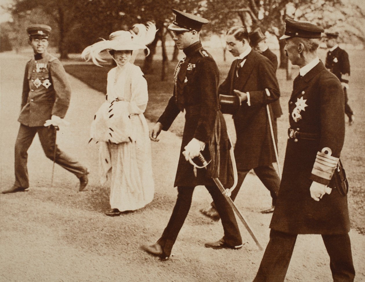 Król Edward VIII z cesarzową Japonii i księciem koronnym w Japonii, 1922 autorstwa English Photographer