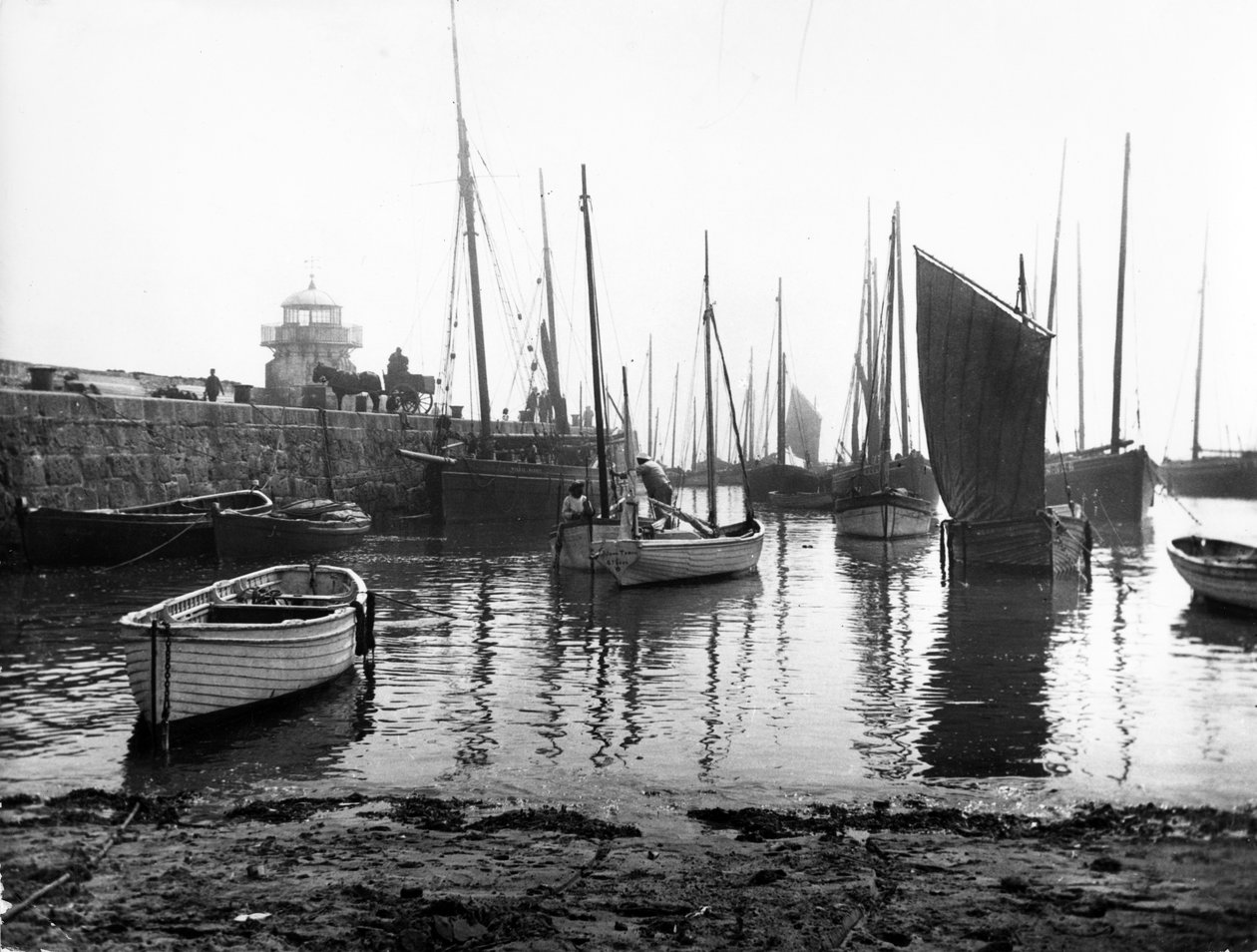 Smeatons Pier, St Ives, ok. 1880 r. autorstwa English Photographer