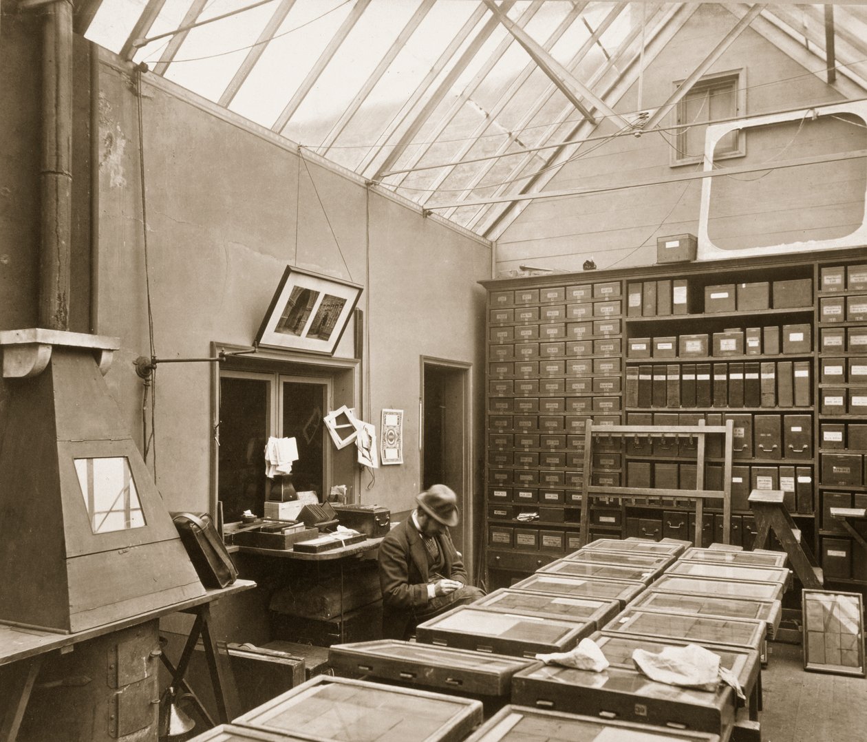 Studio, 9 Melbury Road, Kensington autorstwa English Photographer