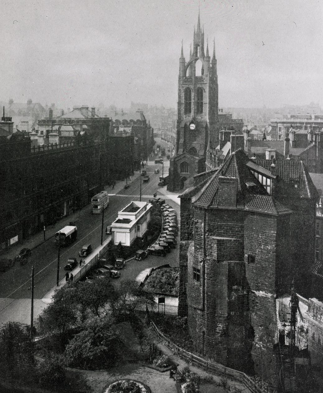 Widok na katedrę św. Mikołaja, Newcastle-upon-Tyne autorstwa English Photographer