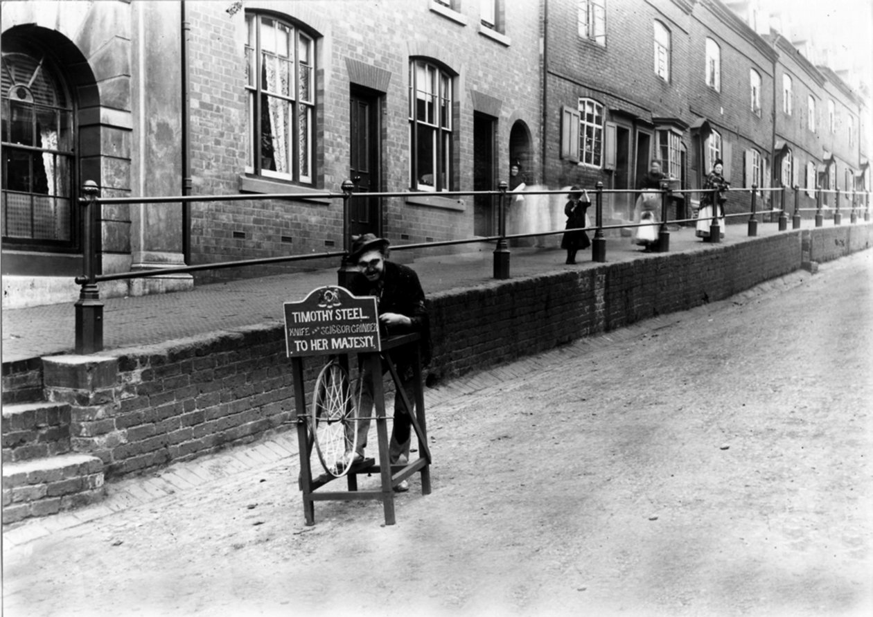 Szlifierka do noży, Hall Street, Kidderminster autorstwa English Photographer