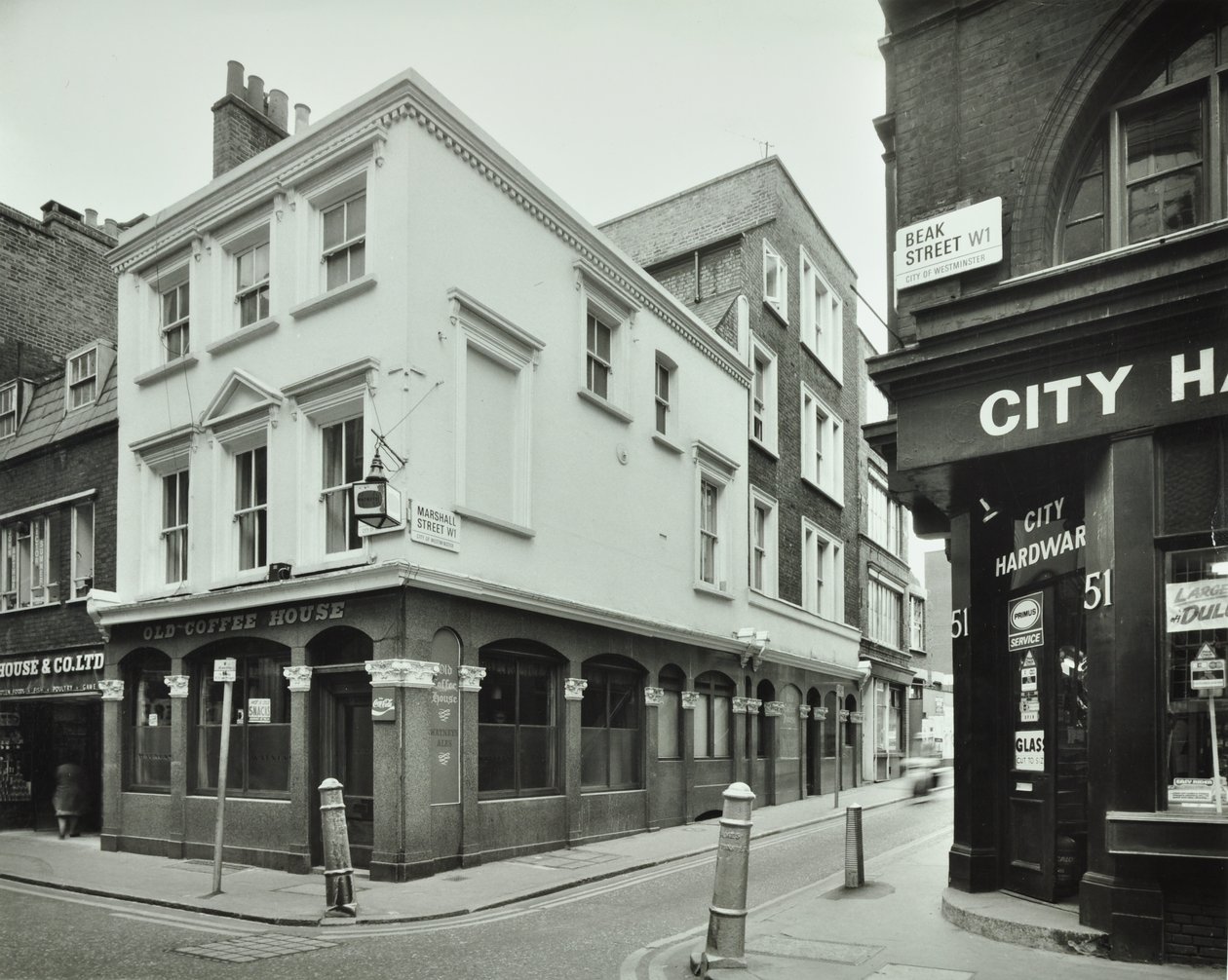 Stara kawiarnia, 49 Beak Street, 1976 autorstwa English Photographer