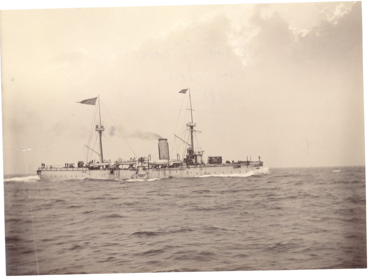 „Chih Yuan” na morzu, ok. 1886 r. autorstwa English Photographer