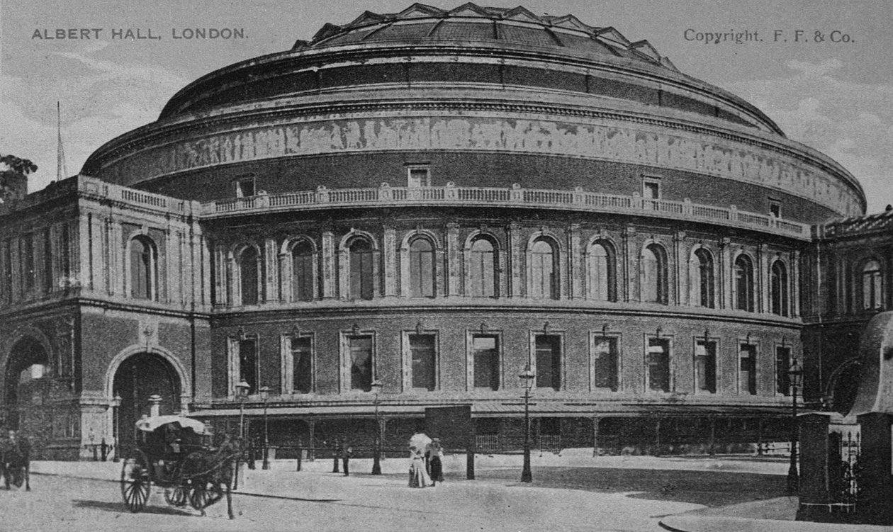 Widok na Albert Hall, ok. 1900 autorstwa English Photographer