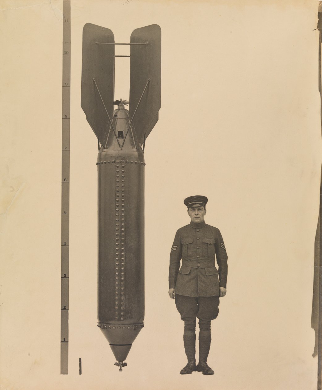 What Berlin Missed, 1918 (srebrny odbitka żelatynowa) autorstwa English Photographer